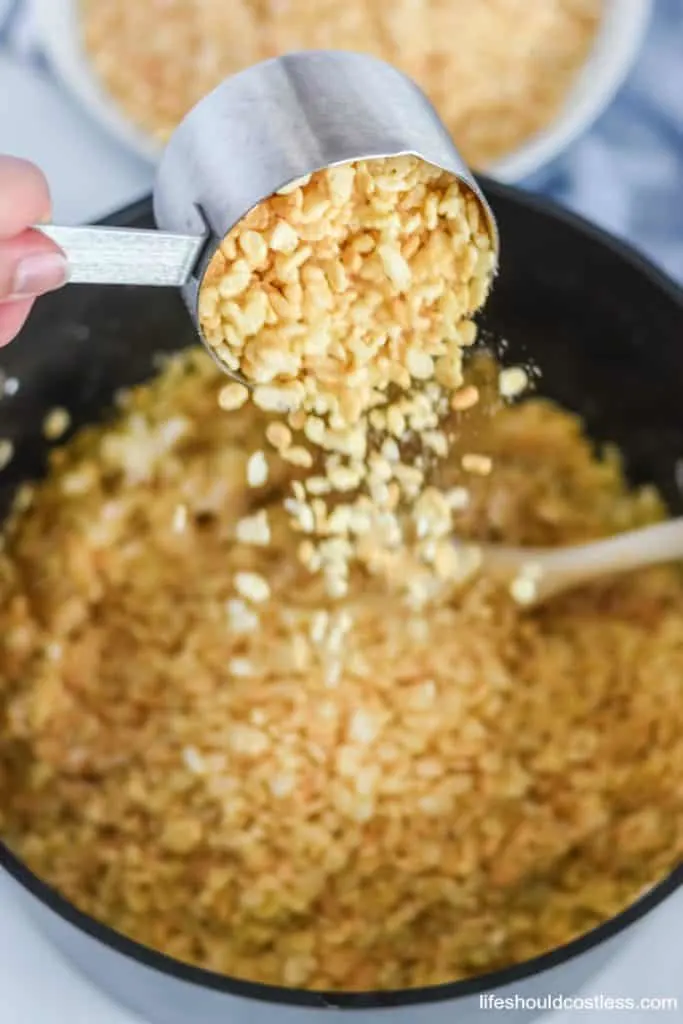 Making rice crispy treats. lifeshouldcostless.com
