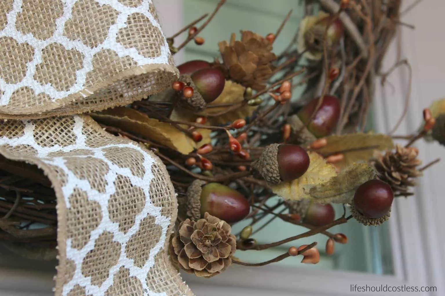 Rustic fall porch decor reveal. See this post and many more popular decor pins at lifeshouldcostless.com.
