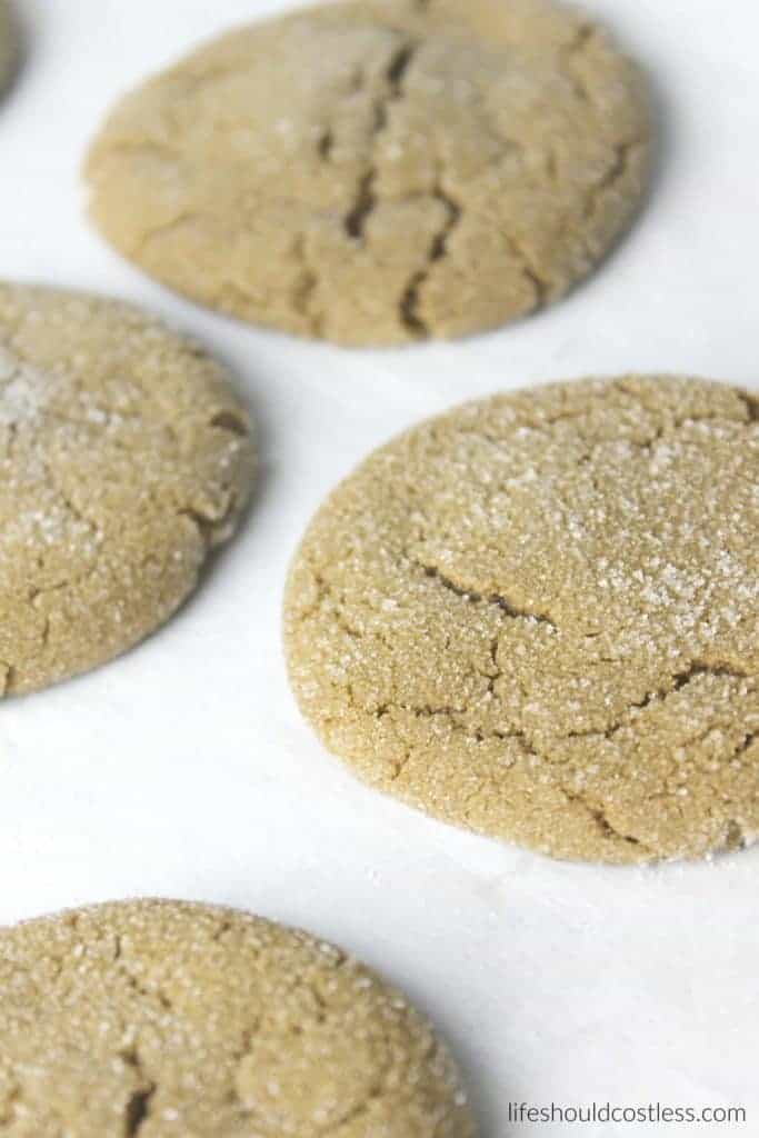 Grandma Utahna's Molasses Cookies. The perfect blend of Molasses, Ginger, and Cinnamon! They're chewy and delicious and are sure to be your new favorite cookie! {lifeshouldcostless.com}