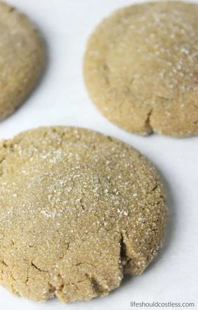Grandma Utahna's Molasses Cookies. The perfect blend of Molasses, Ginger, and Cinnamon! They're chewy and delicious and are sure to be your new favorite cookie! {lifeshouldcostless.com}