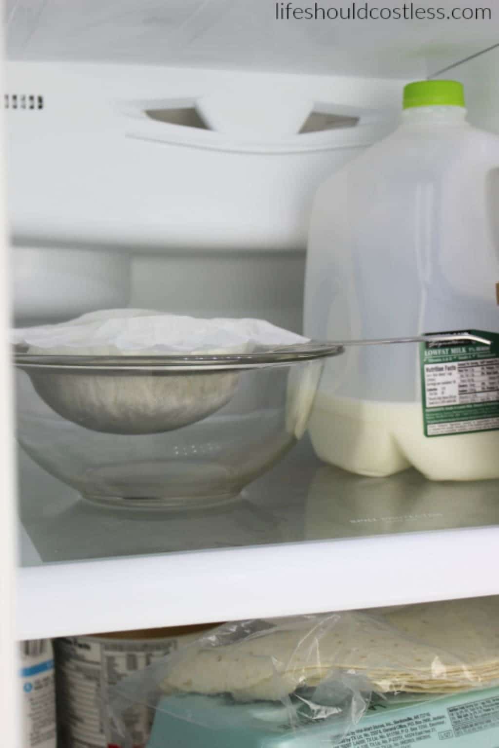 DIY How To Turn Greek Yogurt Into "Cream Cheese" Life Should Cost Less