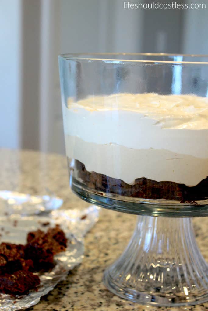 Moose Tracks Trifle. Vanilla Mousse layer. lifeshouldcostless.com