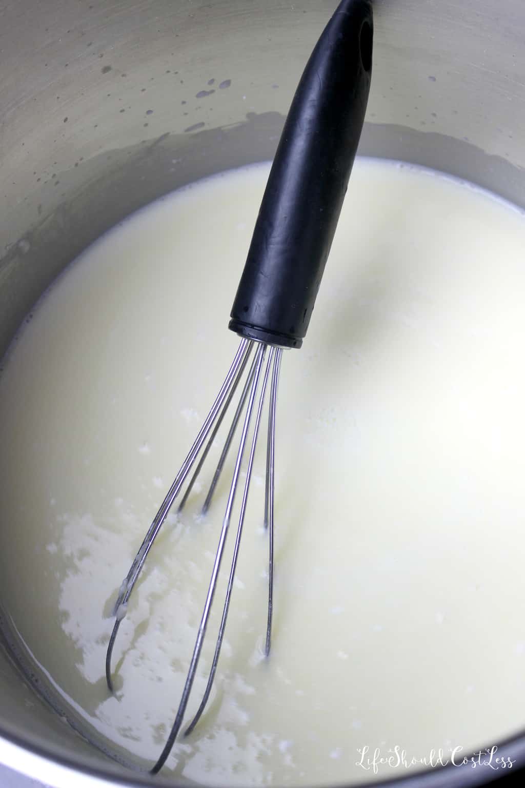 white cheese roux sauce