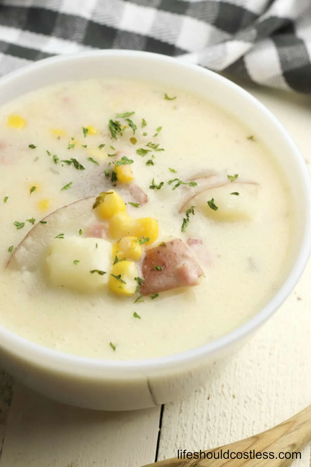 Quick Dinner Idea Instant Pot Pressure Cooker Ham and Potato Soup Recipe. lifeshouldcostless.com