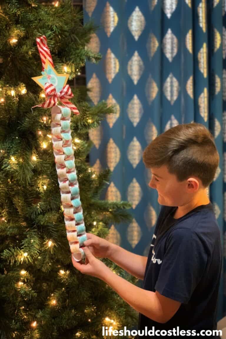 Free Christmas Advent Countdown Paper Chain Printable (With Video ...