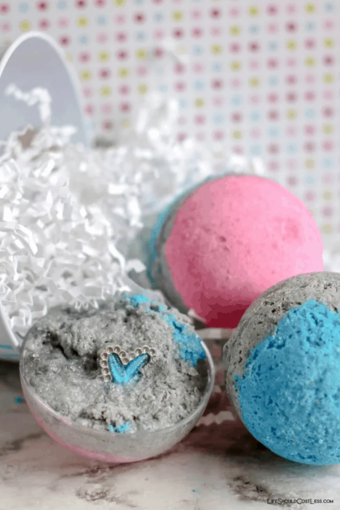 your hidden jewel bath bomb