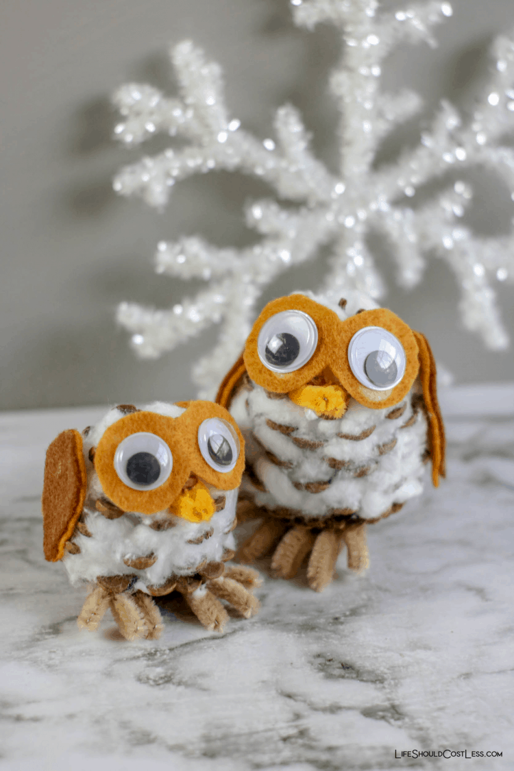 Pinecone Owl Kids Craft lifeshouldcostless.com