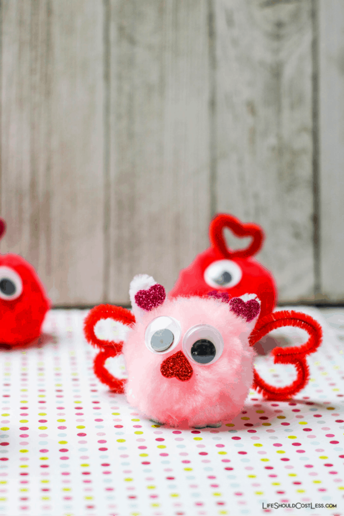 GP Life 30 Sets Valentines Day Crafts for Kids, DIY Valentines Day Heart  Craft Kits Include Pipe Cleaners, Pom Poms, Wiggle Eyes, Craft Supplies for