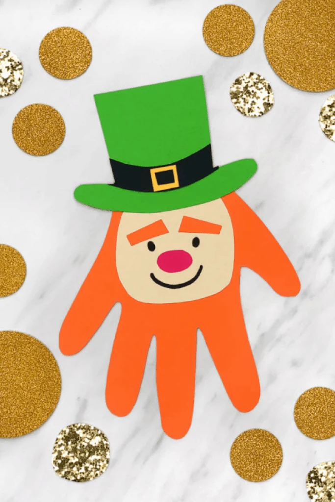 Easy Leprechaun handprint st patricks day craft for toddlers. lifeshouldcostless.com