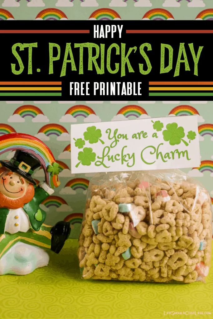 Free printable st patricks day printable. "You are a lucky charm" cereal treat bag labels. lifeshouldcostless.com