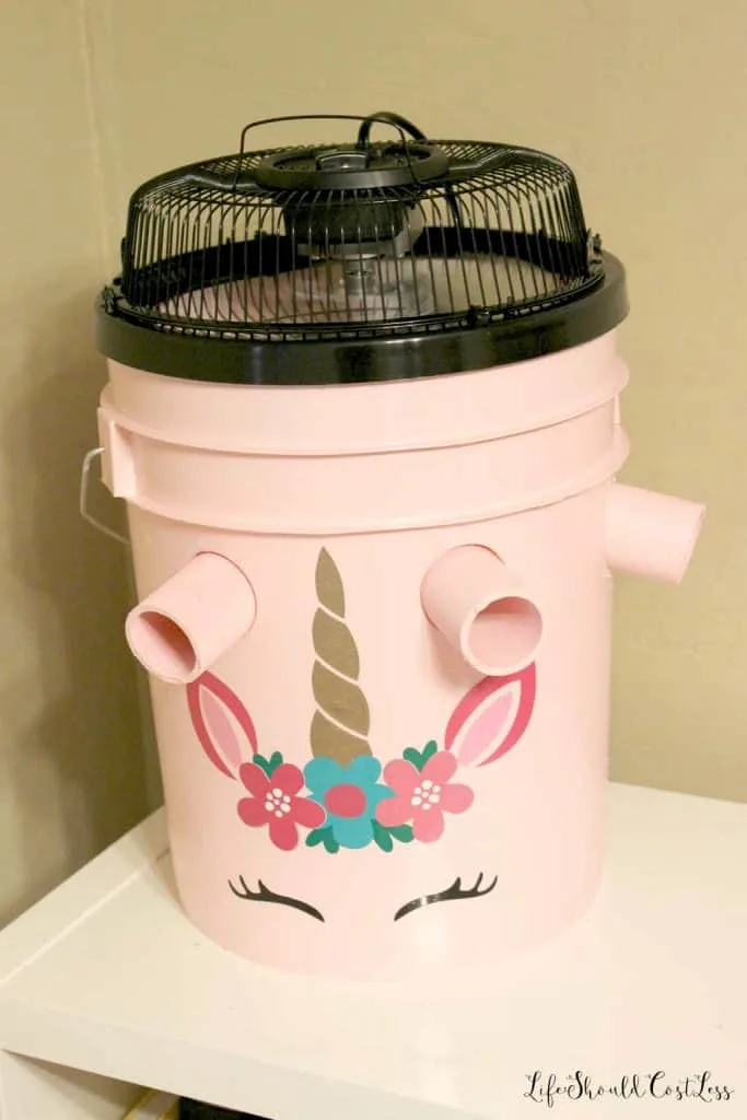 DIY decorative homemade five gallon bucket air conditioner. Bucket AC lifeshouldcostless.com