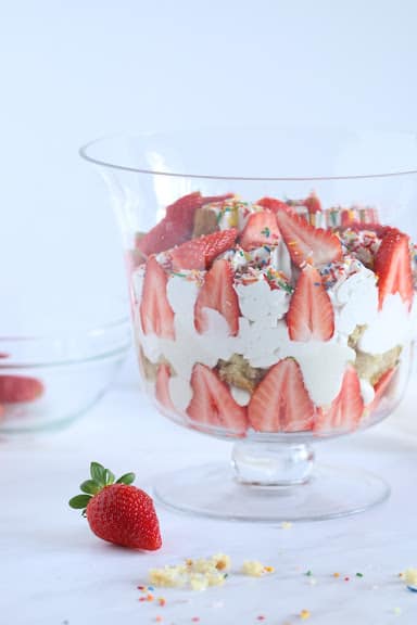 Strawberry Vanilla Trifle Recipe