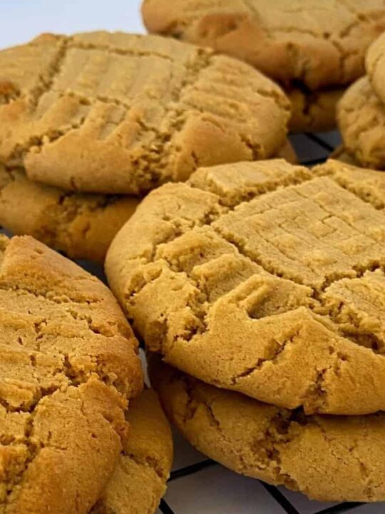 https://lifeshouldcostless.com/wp-content/uploads/2023/02/grandmas-old-fashioned-peanut-butter-cookies-recipe-540x720.jpg