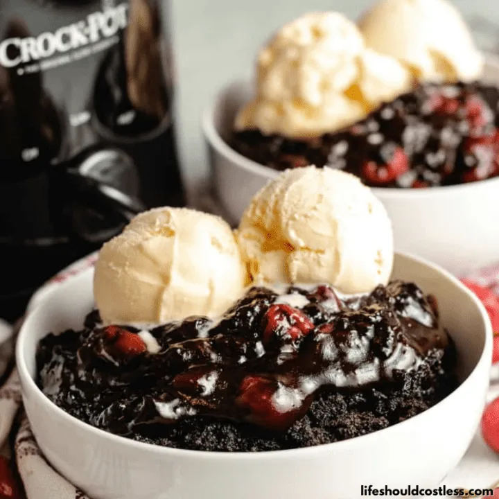 cherry pie filling chocolate cake, dump cake in a crockpot