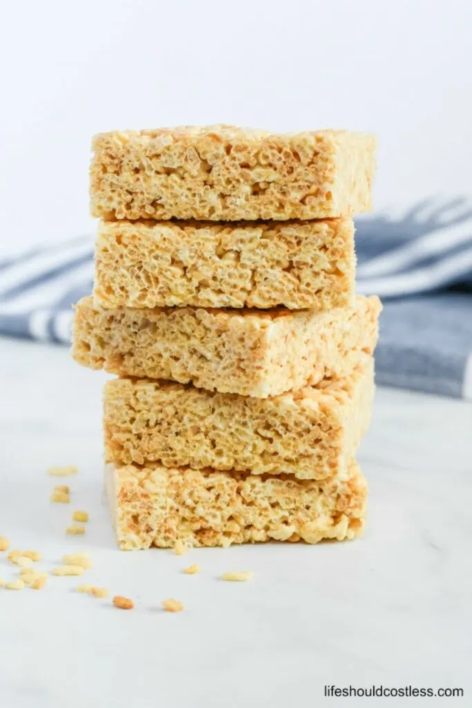 sheetpan rice krispies squares (1)